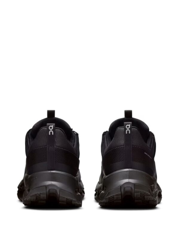 ON Sneakers